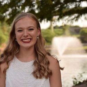 Meet your Posher, Emma